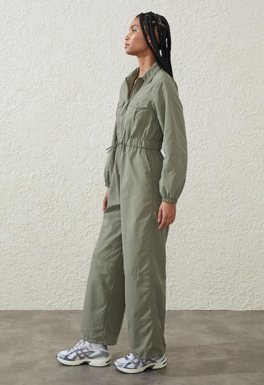 Cotton On - Active utility coverall - dusty khaki