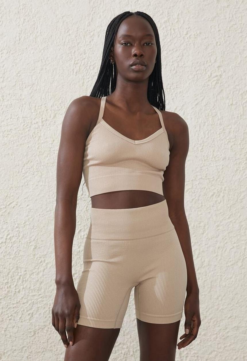 Cotton On - Seamless rib bike short - white pepper