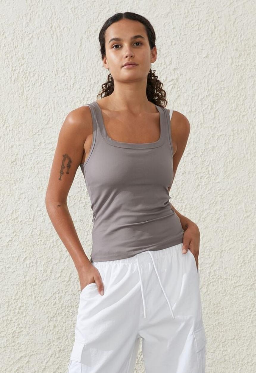 Cotton On - Active rib scoop tank - desert grey