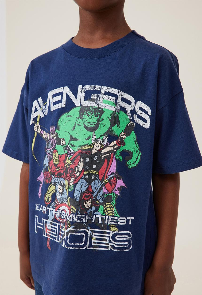 Cotton On - License drop shoulder short sleeve tee - lcn mar in the navy/the avengers heroes