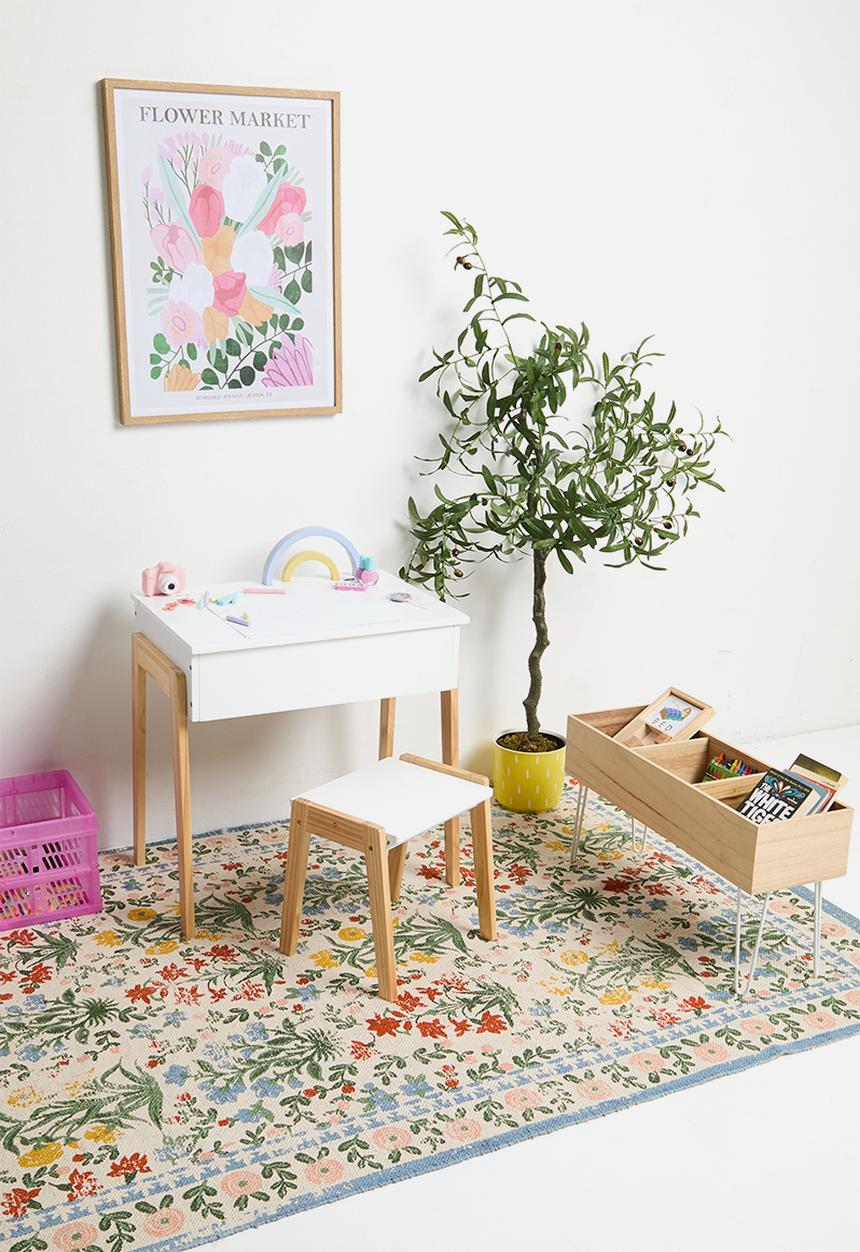 Sixth Floor - Naga table & chair - white
