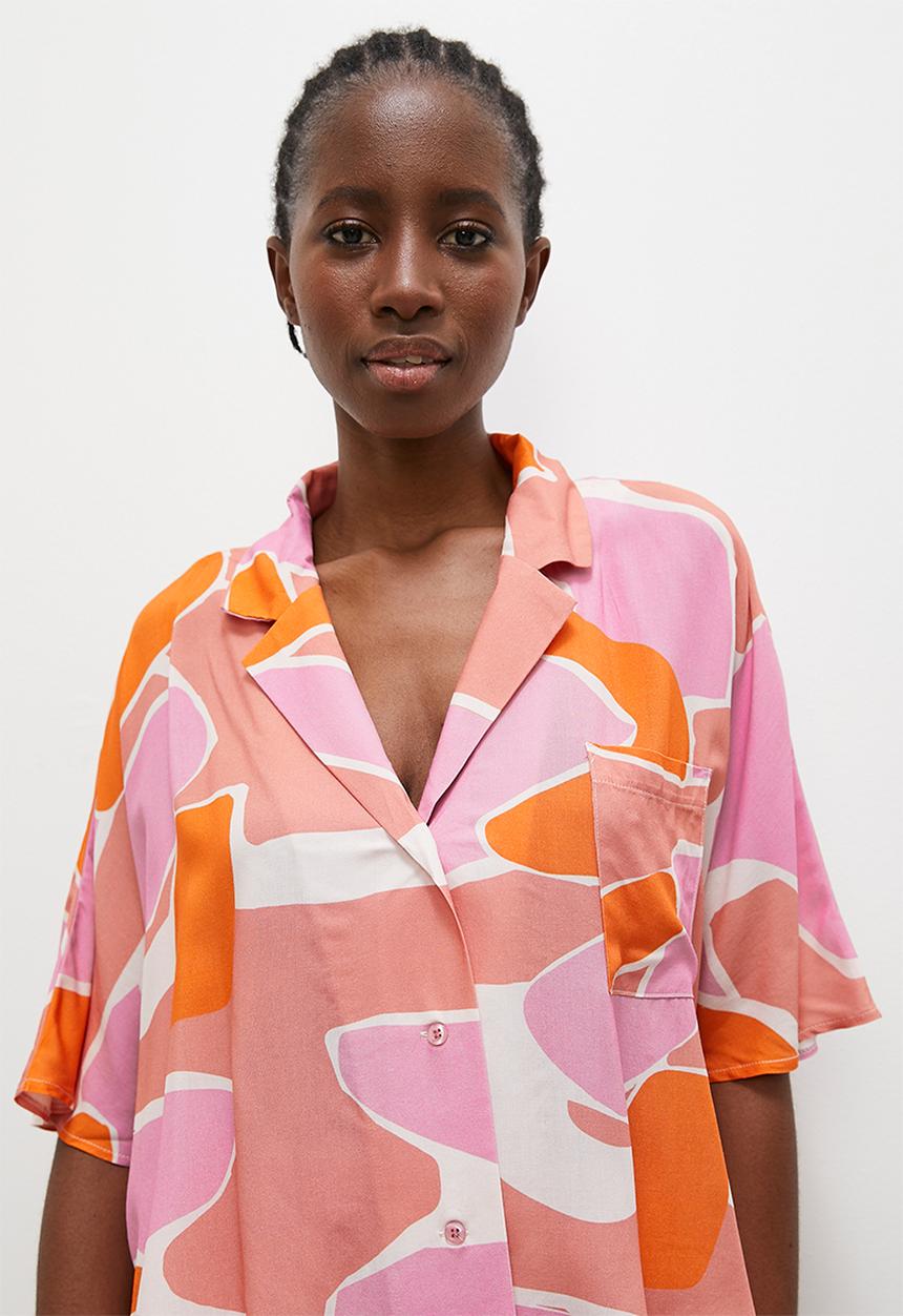 Superbalist - Printed shirt & short set - orange pink abstract
