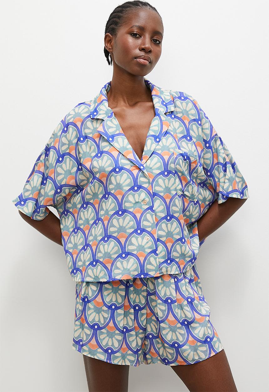 Superbalist - Printed shirt & short set - blue mediterranean