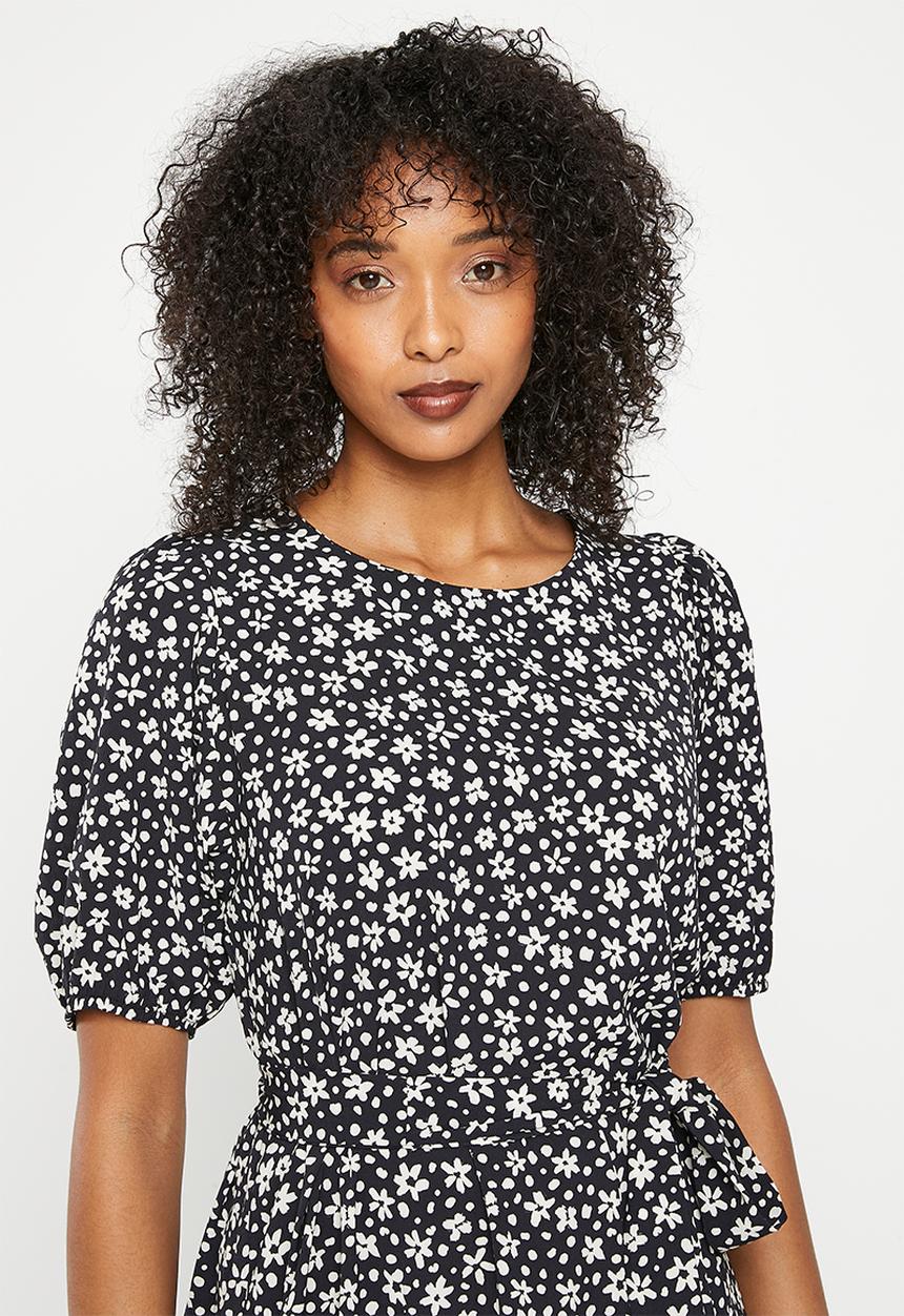 Me&B - The anna dress - small black ditsy