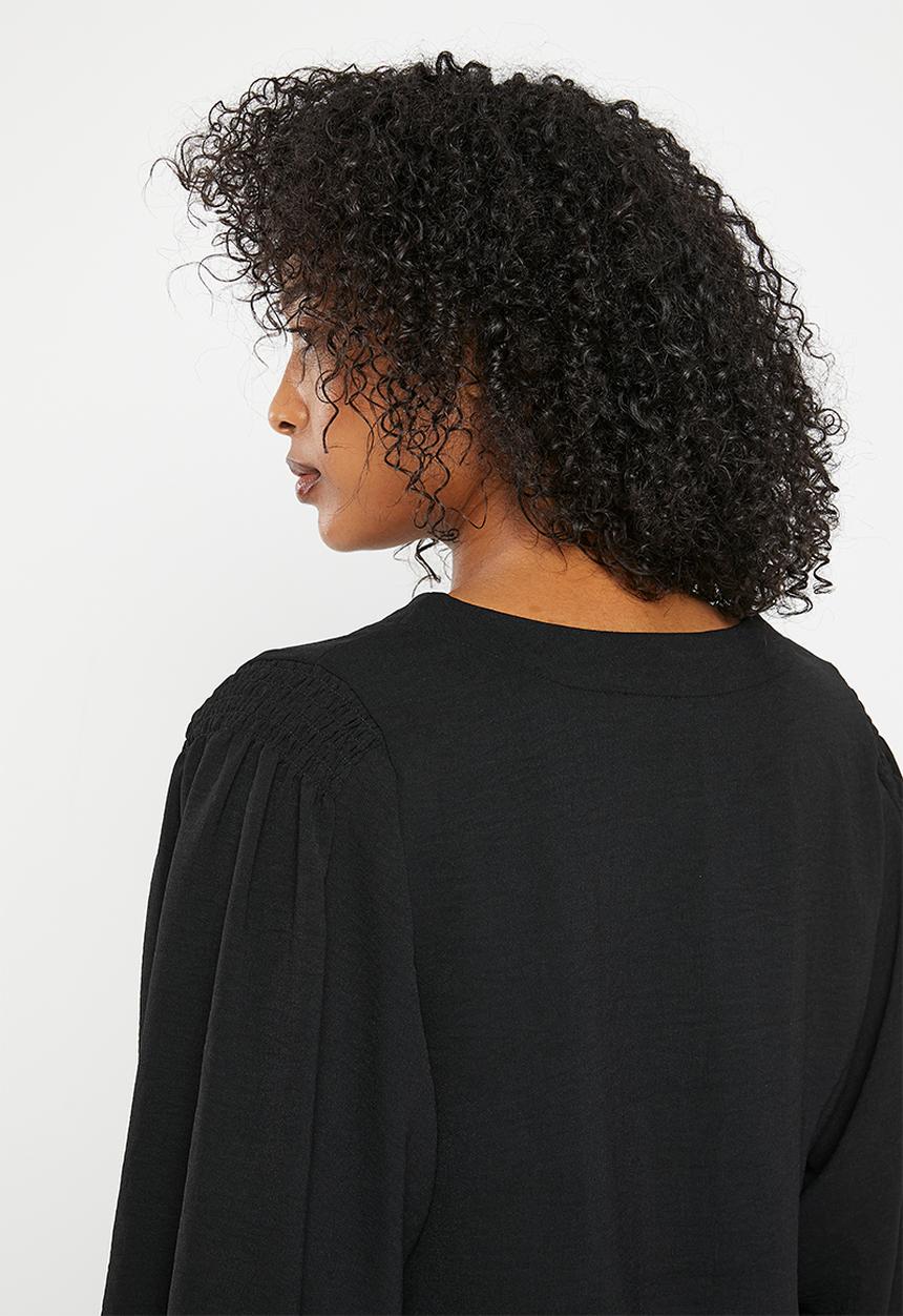 Me&B - Bellow sleeve blouse with shoulder detail - black