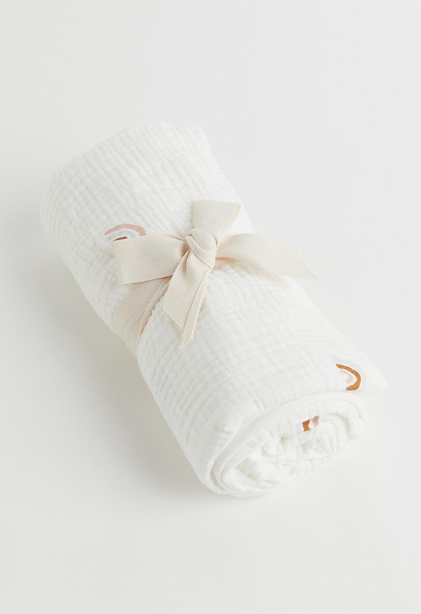 H&M - Printed muslin blanket - white rainbows