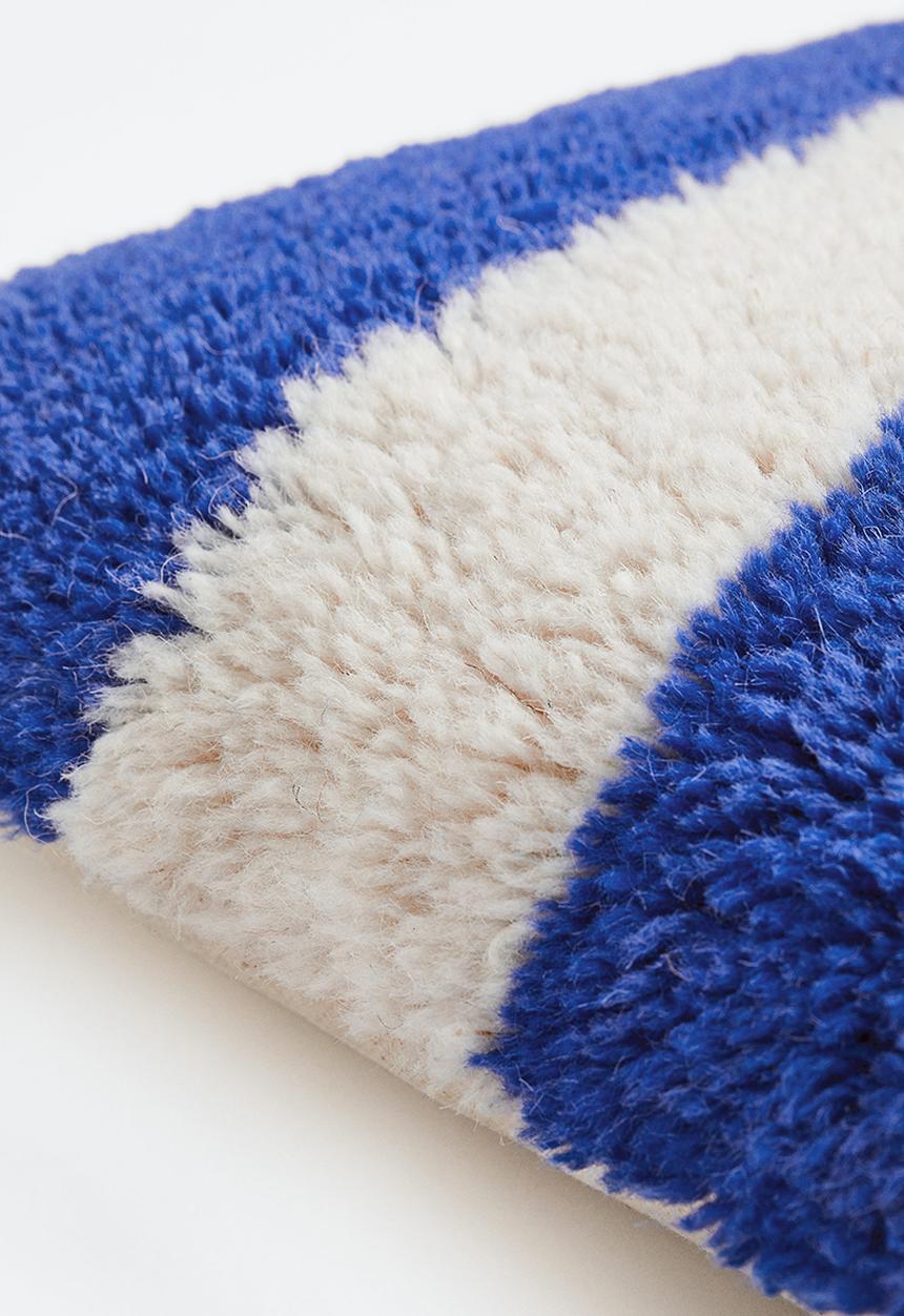 H&M - Tufted wool cushion cover - bright blue & white