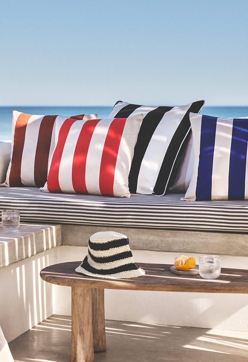 H&M - Linen-blend cushion cover - white & red striped 