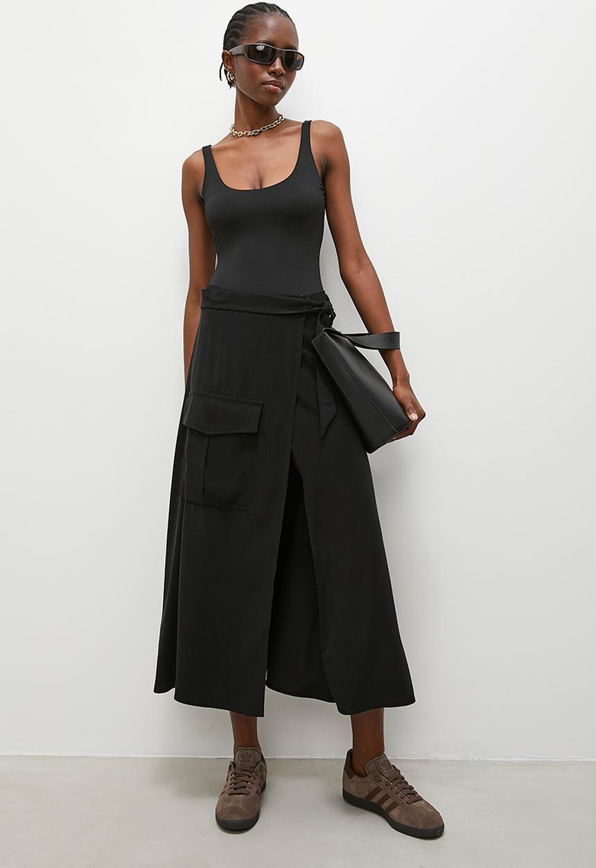 Superbalist - Double scoop bodysuit - black