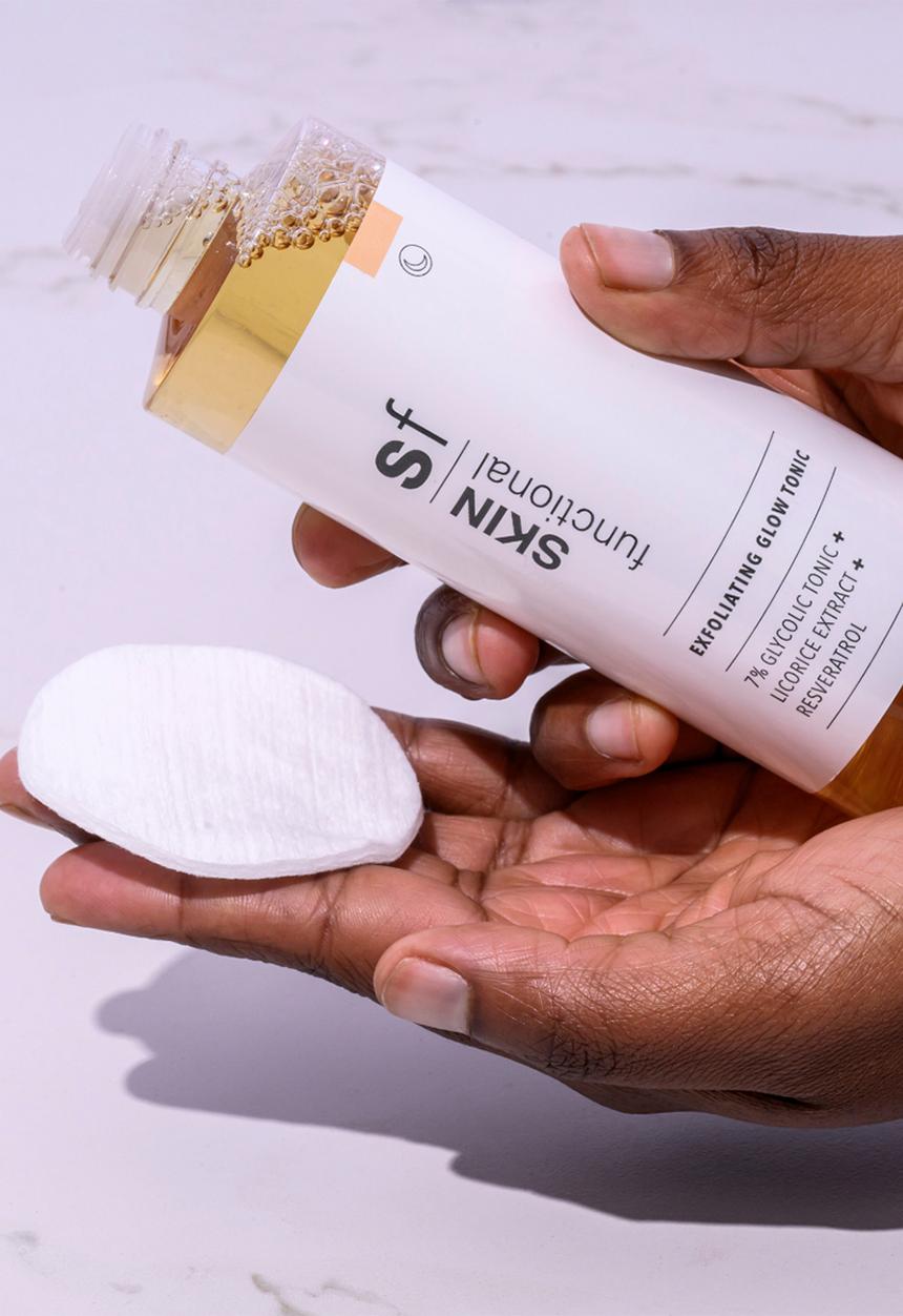 SKIN functional - 7% Glycolic Acid + 2% Resveratrol + Liquorice Extract Exfoliating Glow