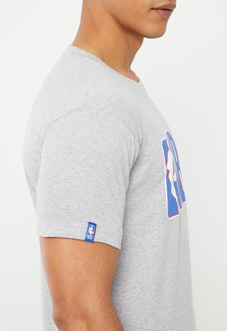 NBA - Men's core badge print T-shirt - NBA -  grey-melange