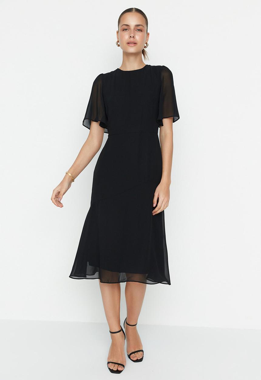 Trendyol - Midi A-line bell sleeve dress - black