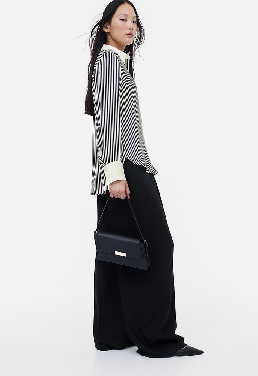 H&M - Pointed collar shirt - dark grey striped