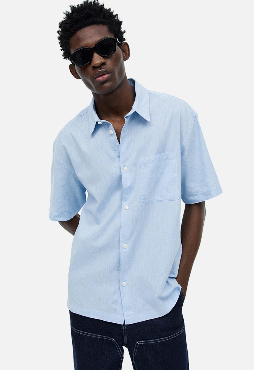 H&M - Relaxed fit short-sleeved linen-blend shirt - light blue
