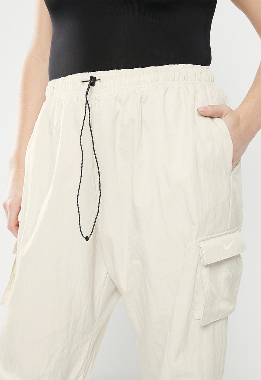 Nike - Plus Nike Sportswear Women's Woven Cargo Trouser - Orewood/Sail