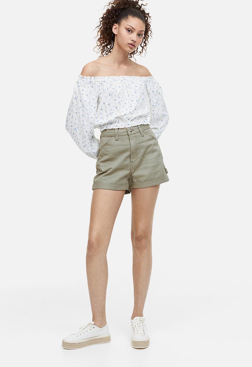 H&M - High-waisted cargo shorts - light khaki green
