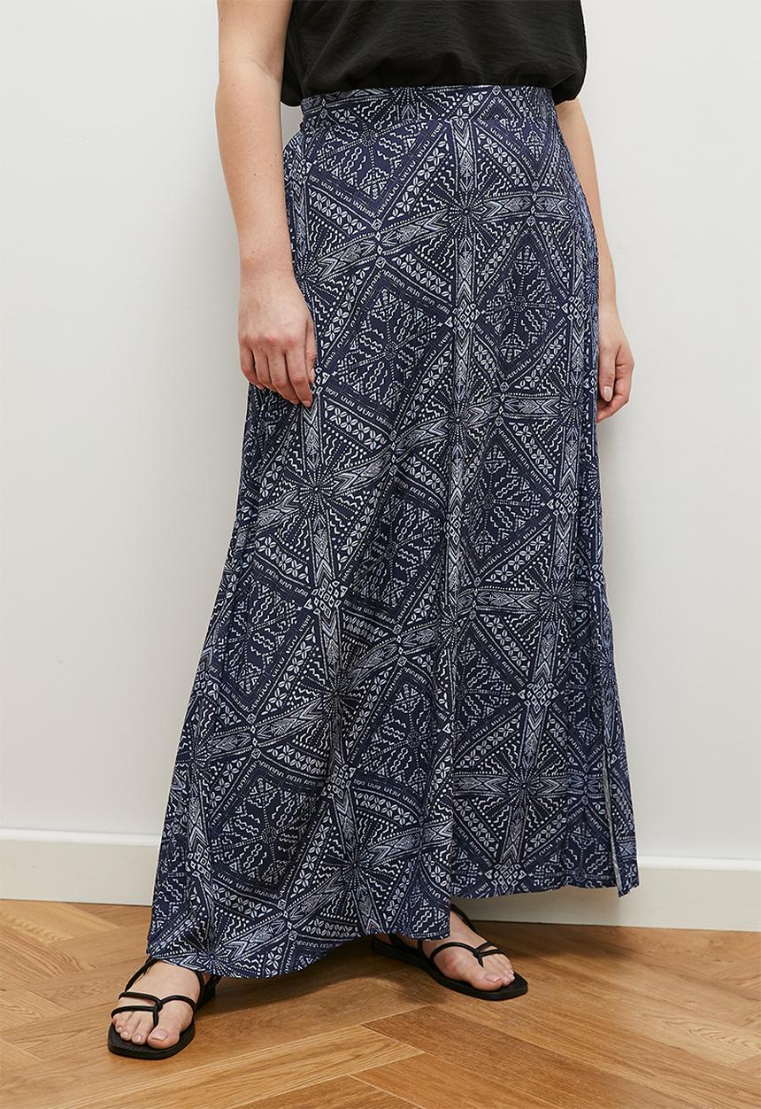 edit - Maxi skirt with slit - indigo boho craft