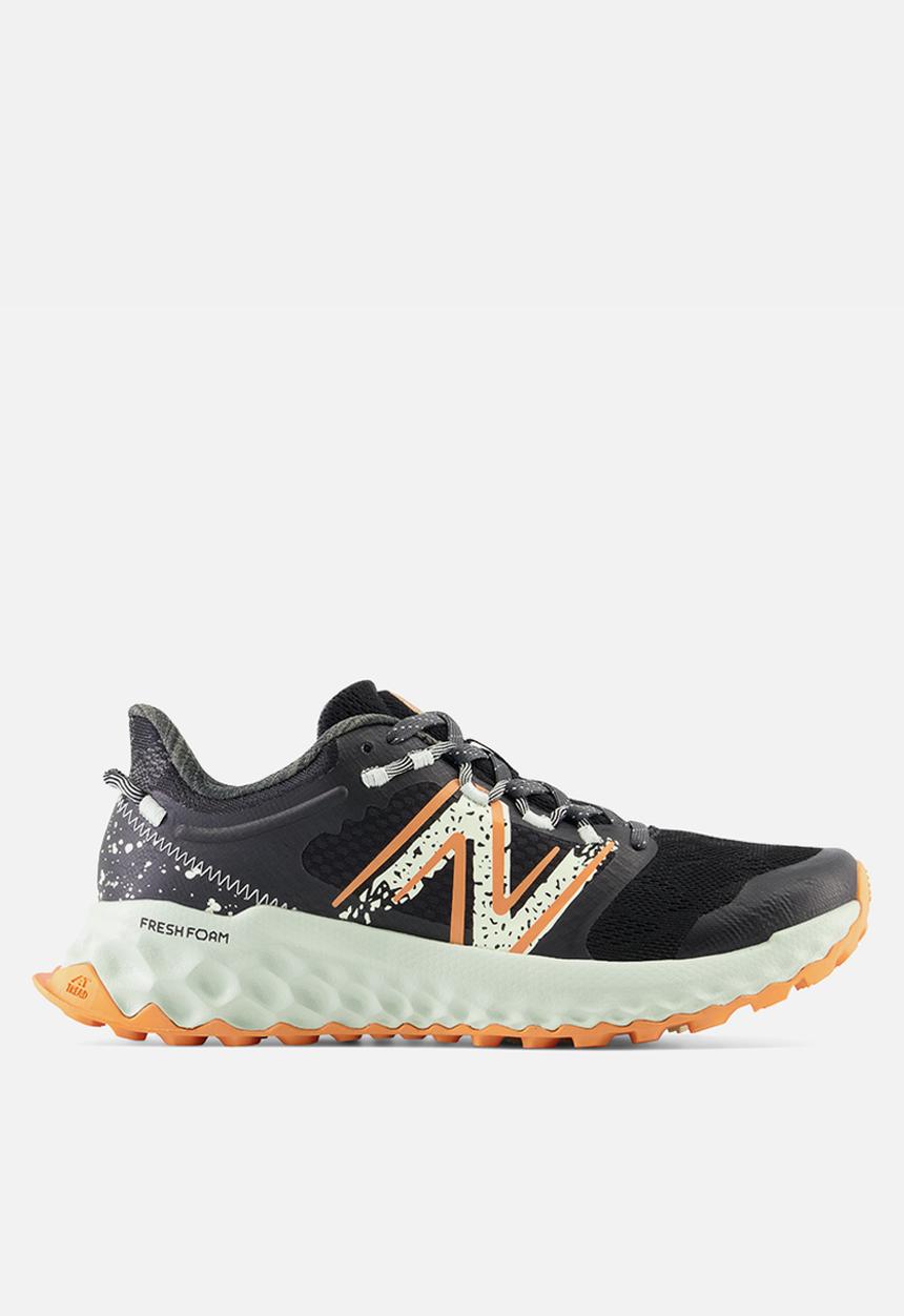 New Balance  - Fresh foam garoé - black (001)