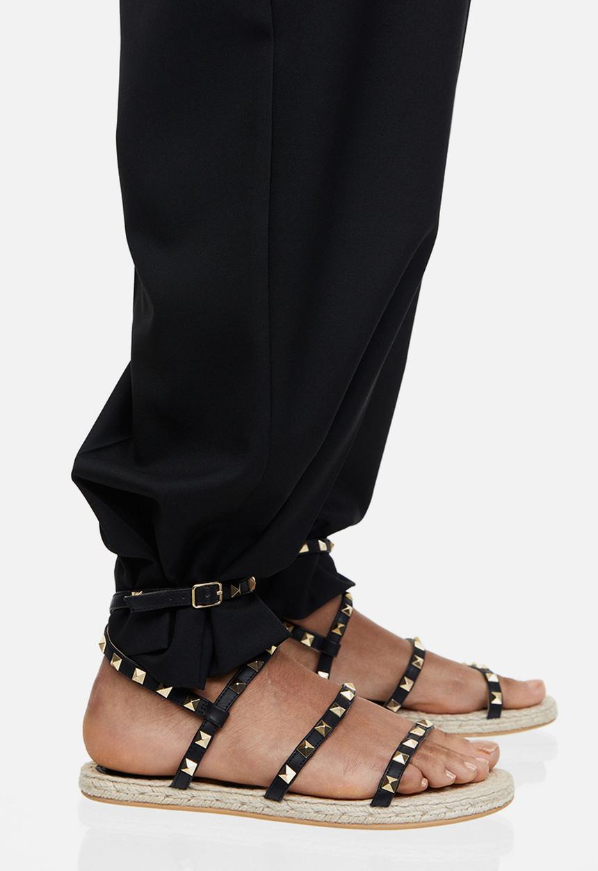 H&M - Studded sandals - black 