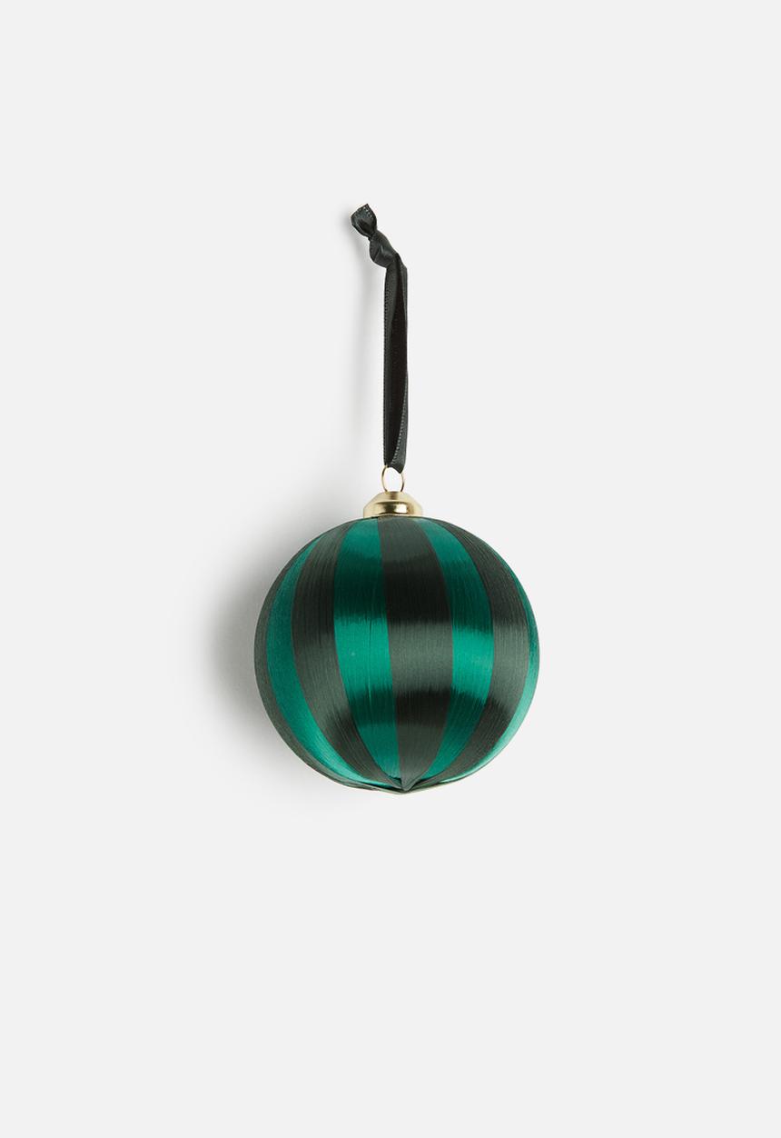 H&M - Satin thread bauble - green striped