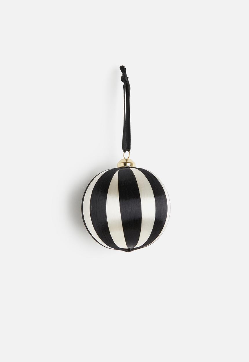H&M - Satin thread bauble - black striped 