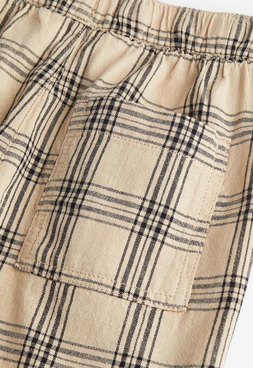 H&M - Pull-on shorts - beige black checked