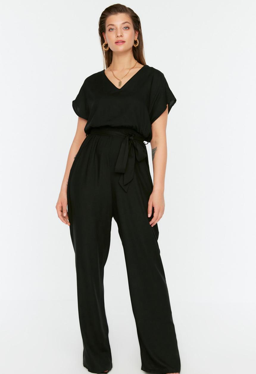 Trendyol - Curve v-neck short sleeve jumpsuit - black