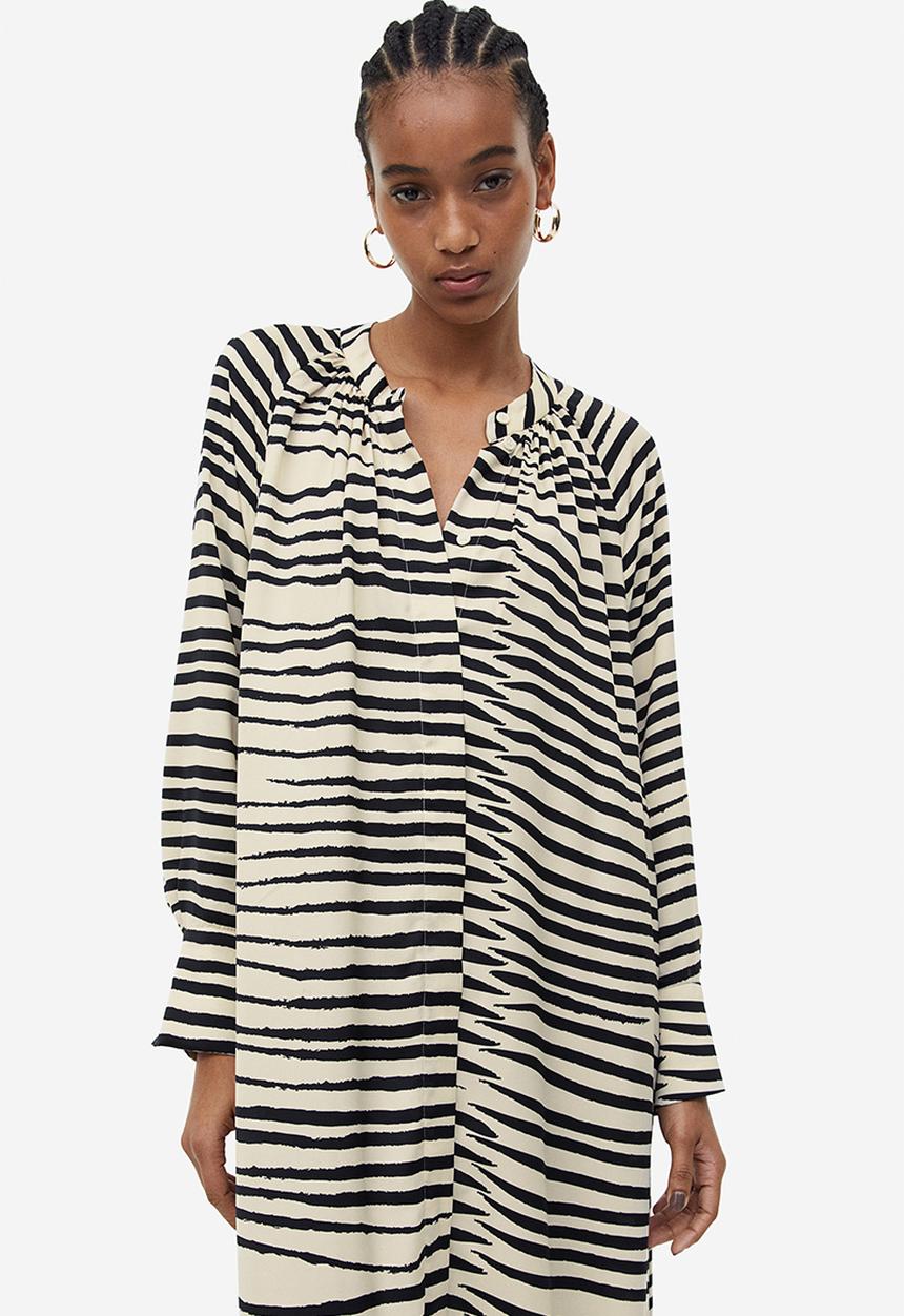H&M - Tie-belt dress - cream zebra-print