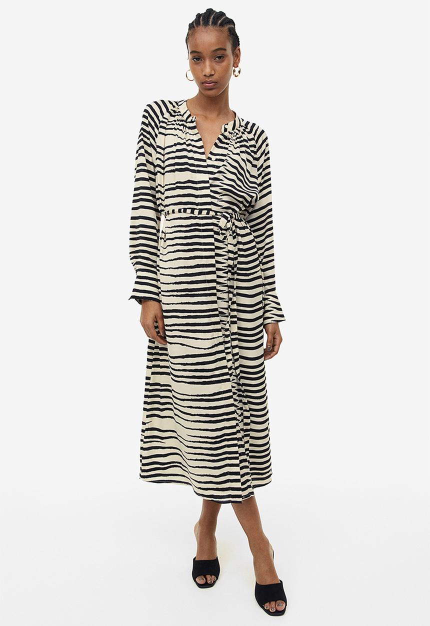 H&M - Tie-belt dress - cream zebra-print