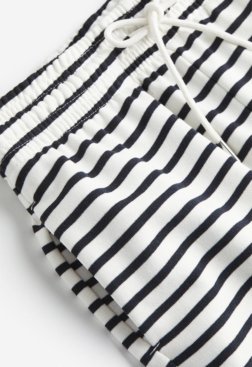 H&M - Sweatshirt shorts - white striped 