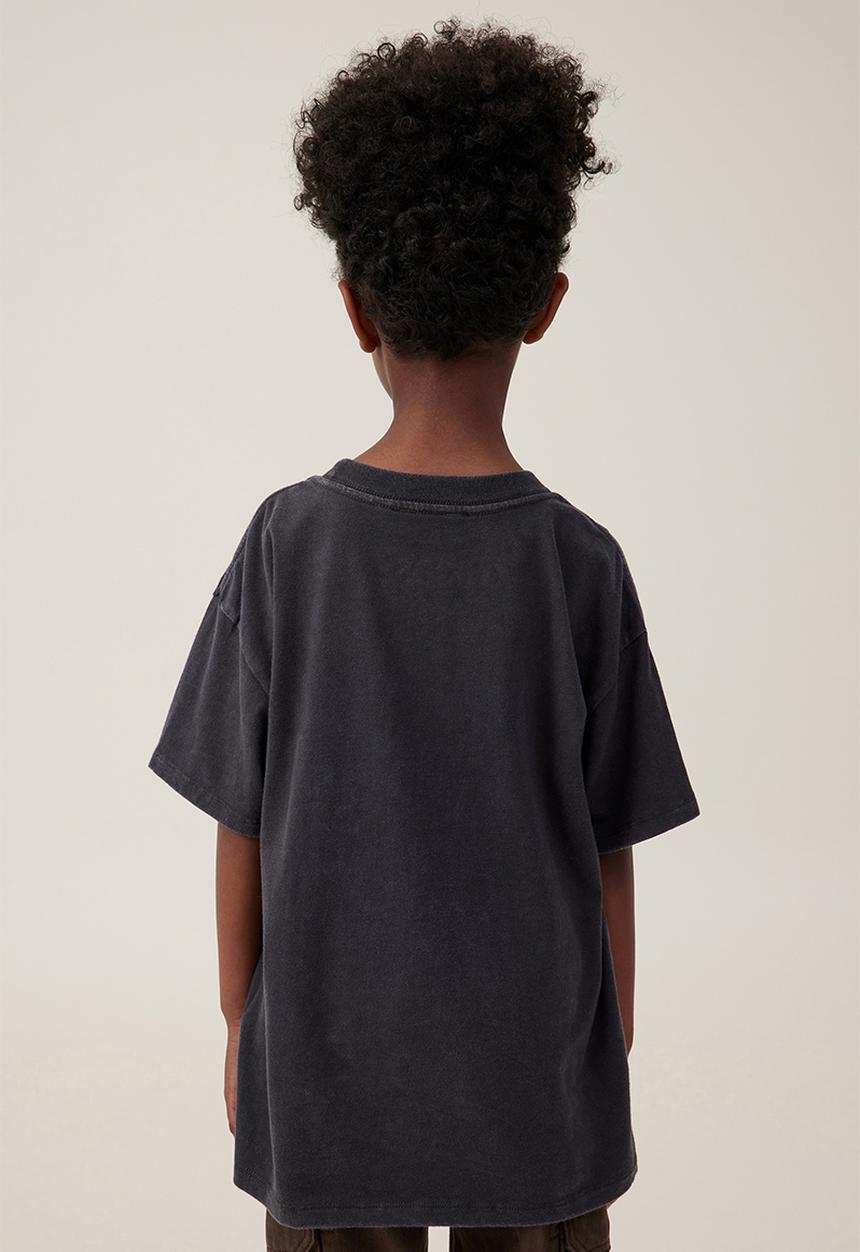 Cotton On - License drop shoulder short sleeve tee - lcn bra phantom/tupac face