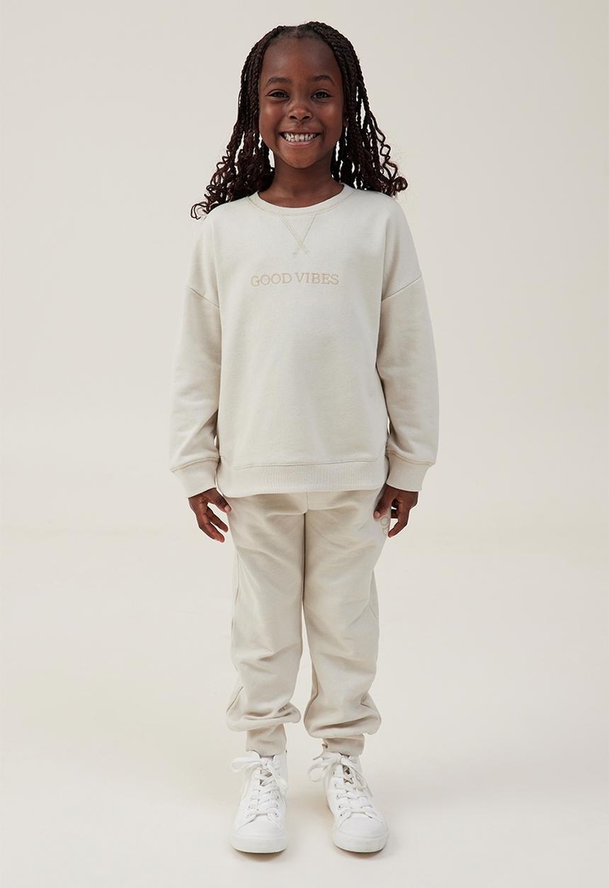 Cotton On - Dora scoop fleece crew - rainy day. good vibes