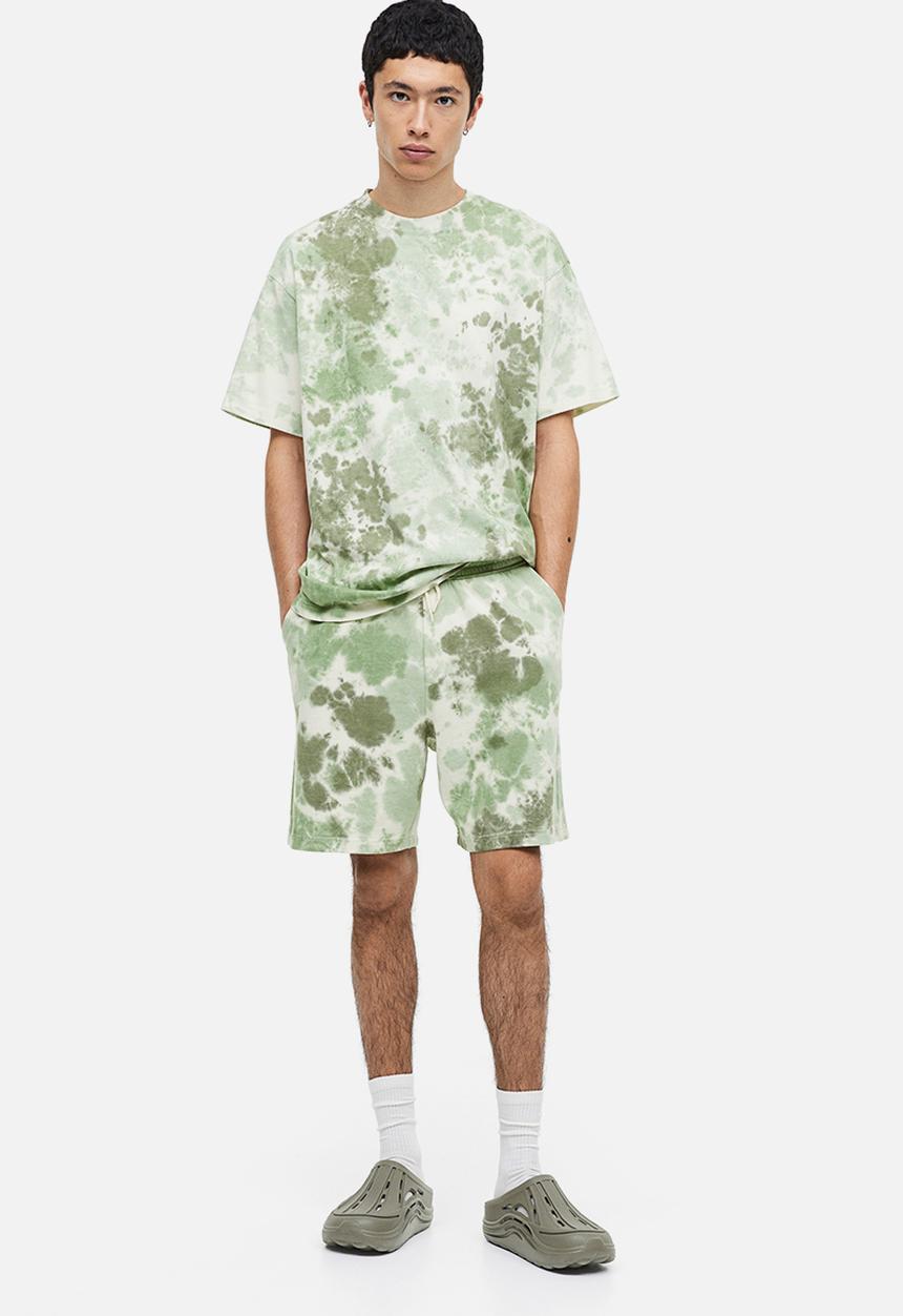 H&M - Relaxed fit printed sweatshorts - khaki green tie dye