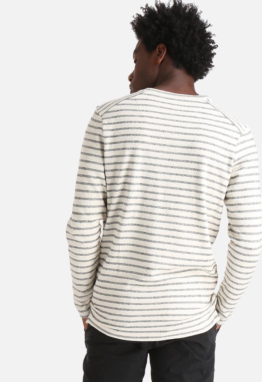 ADPT. - Dust L/S Tee 