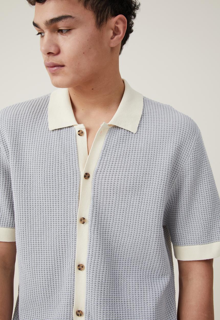 Cotton On - Pablo short sleeve shirt - baby blue border 