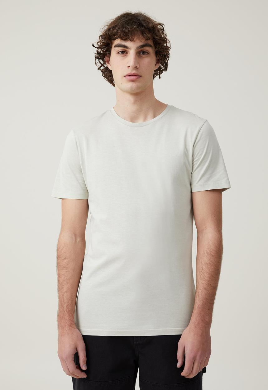 Cotton On - Organic regular fit crew T-shirt - ivory