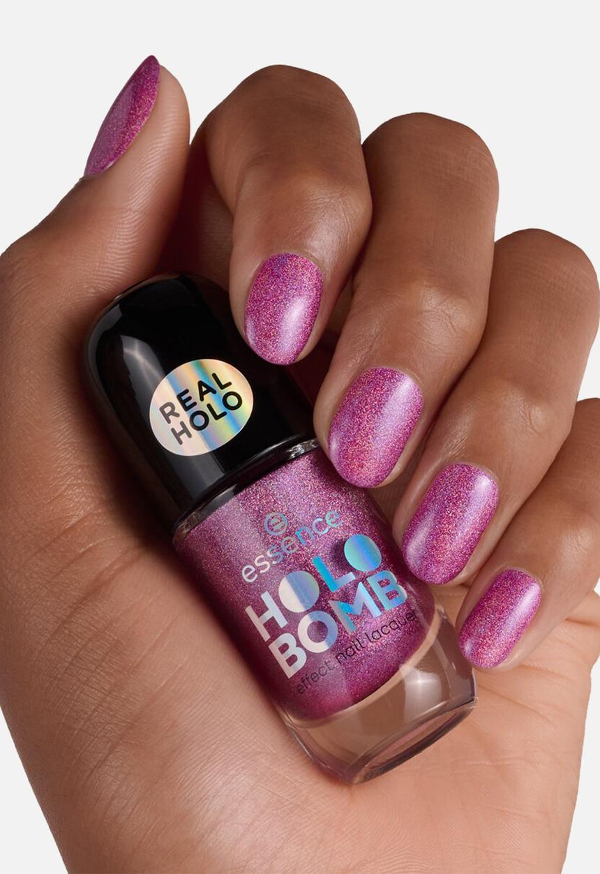 essence - HOLO BOMB effect nail lacquer 02