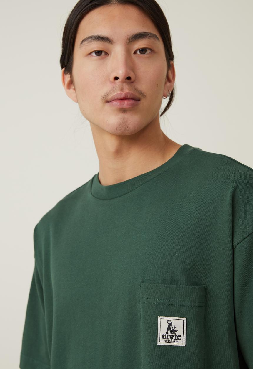 Cotton On - Box fit pocket T-shirt - amazon/civic outerwear