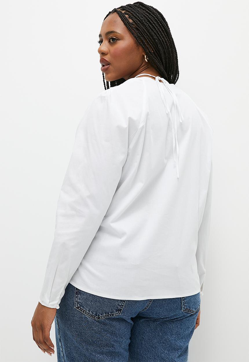 Superbalist - Cutout detail tie back shell - ivory1
