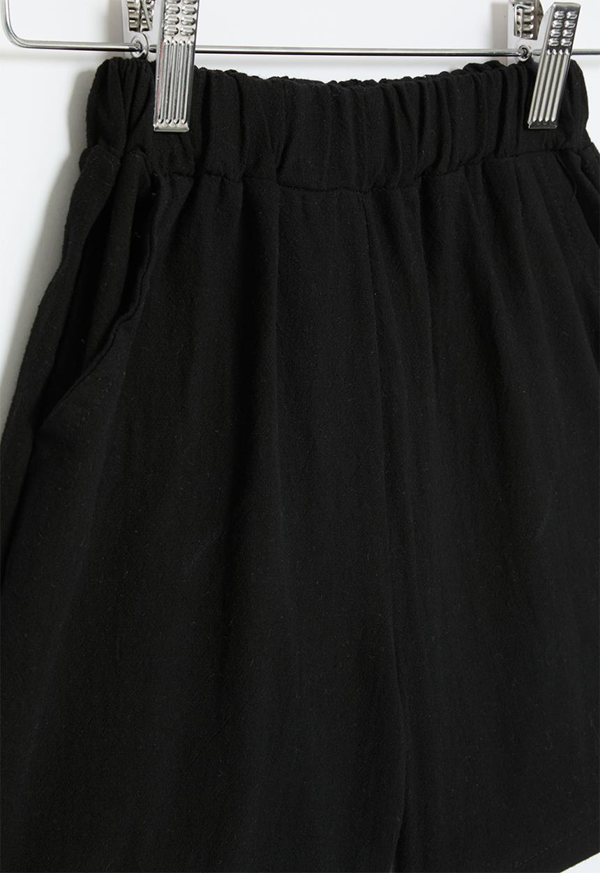 Pop Candy -  Textured shorts - black