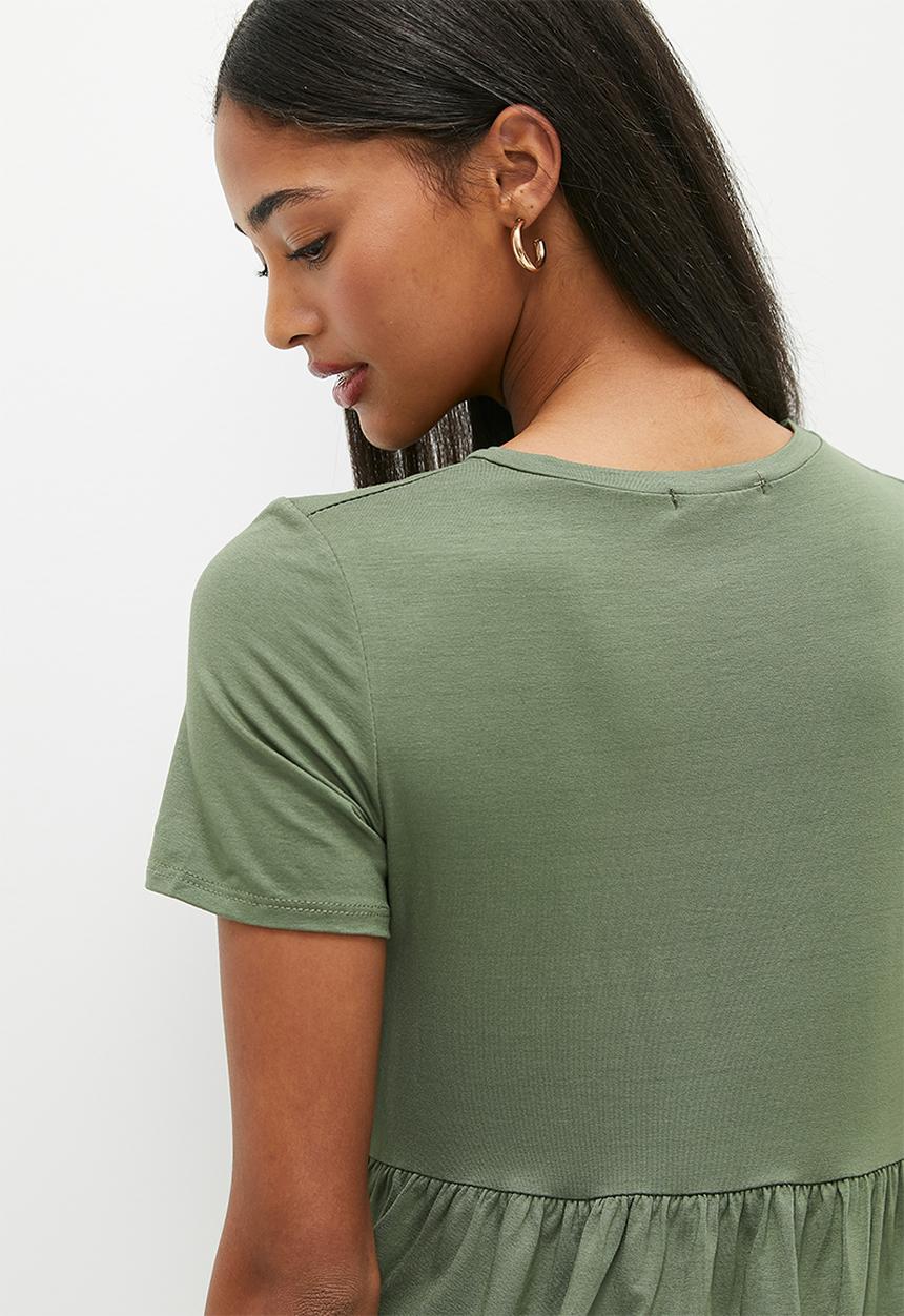 HAILYS - Shortsleeve frill bottom t-shirt - light khaki