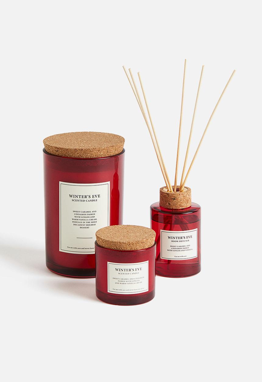 H&M - Large cork-lid scented candle - red winter's eve