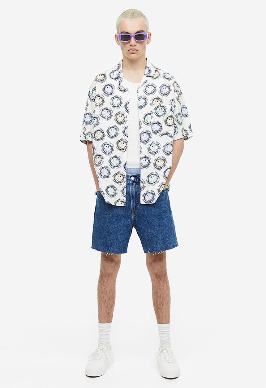 H&M - Relaxed fit patterned resort shirt - white suns 