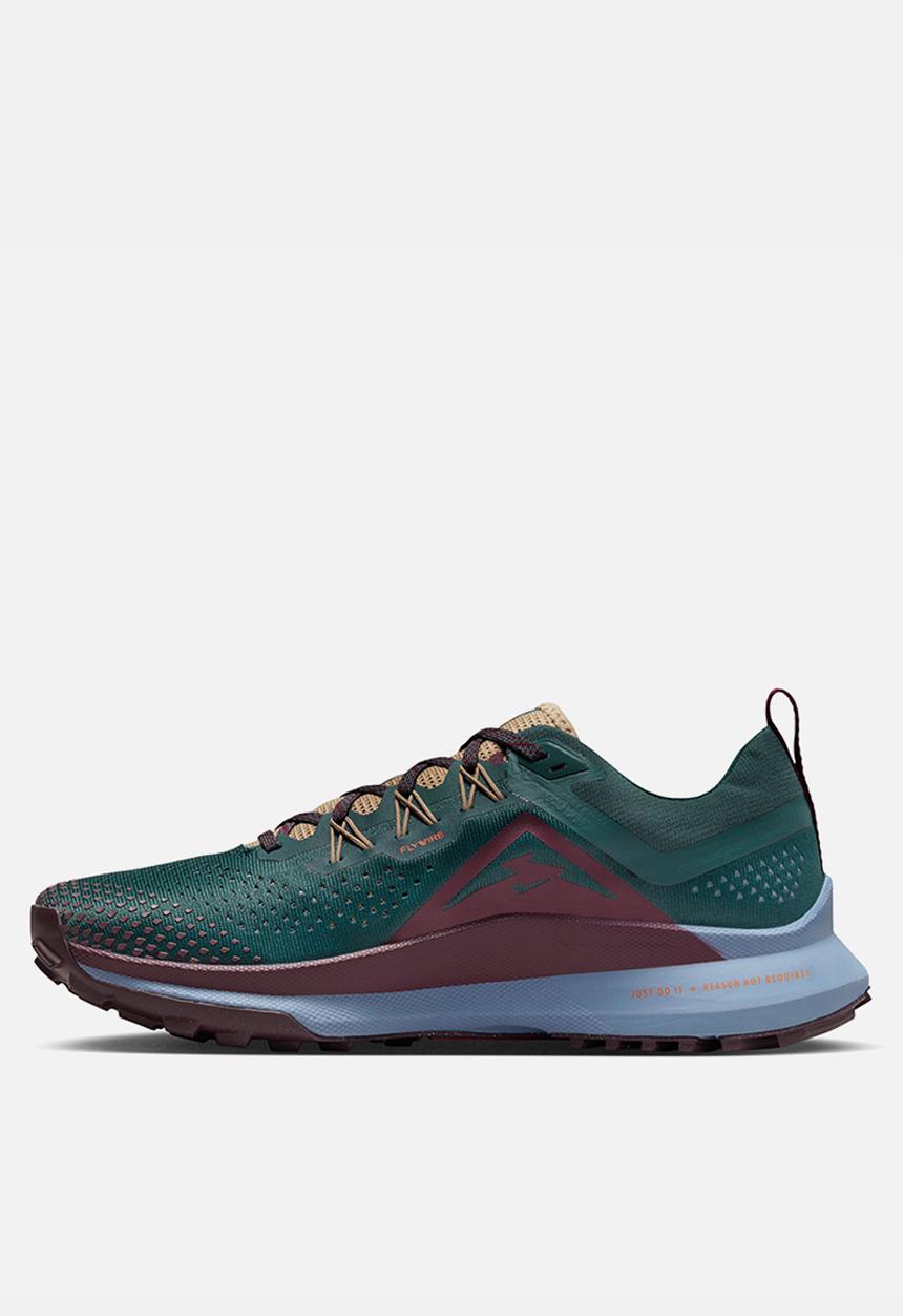 Nike - Pegasus Trail 4