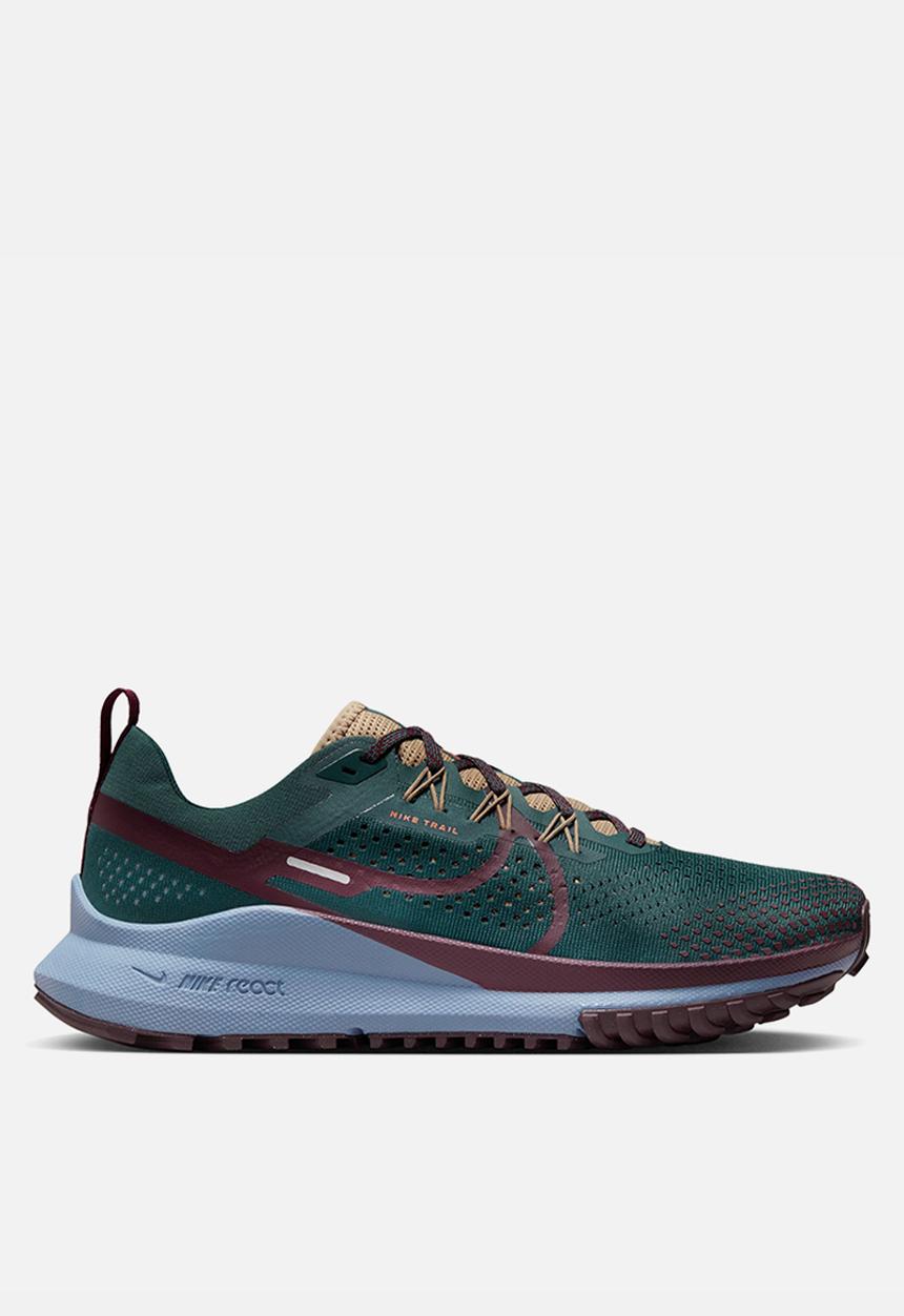 Nike - Pegasus Trail 4