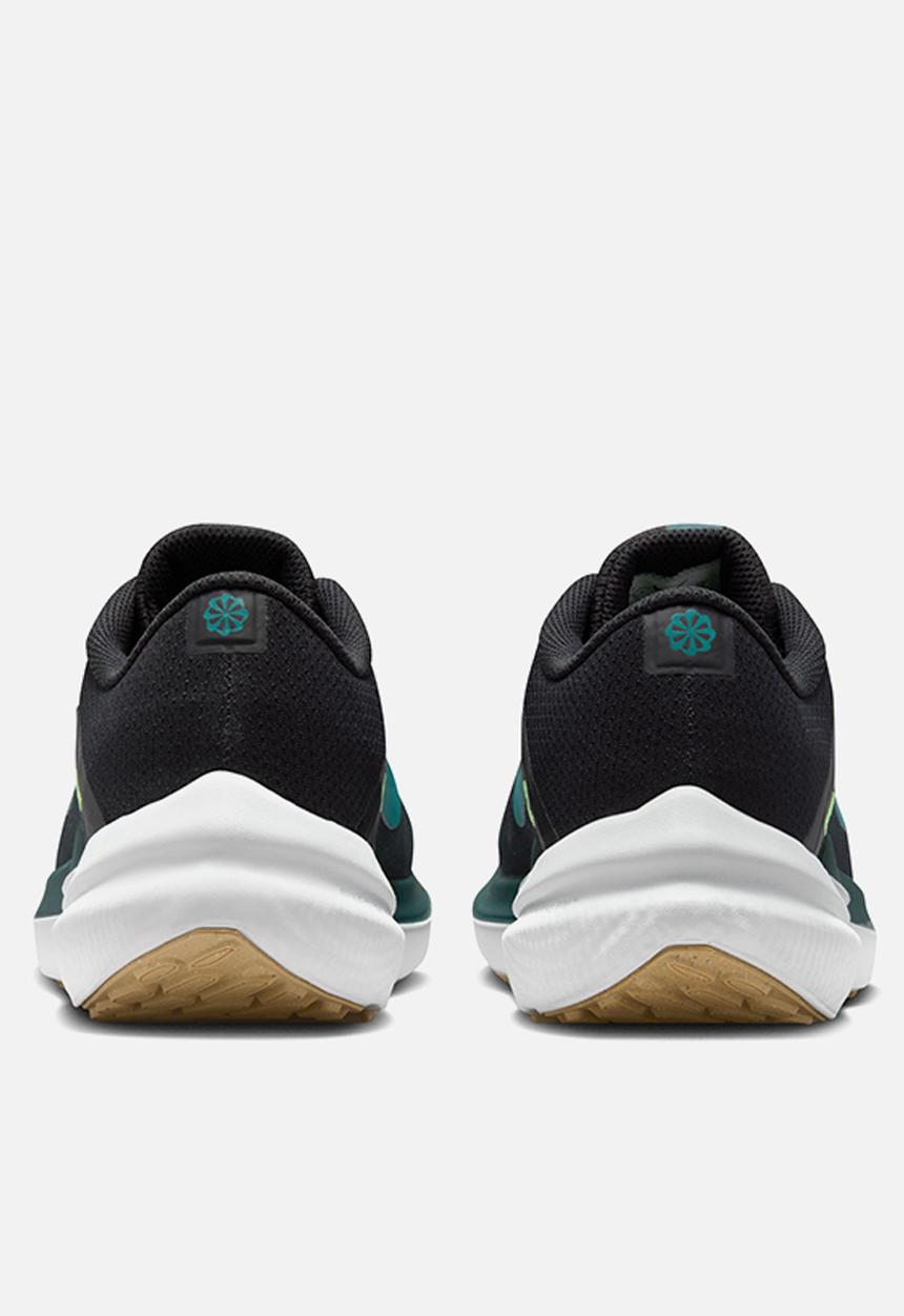 Nike - Winflo 10