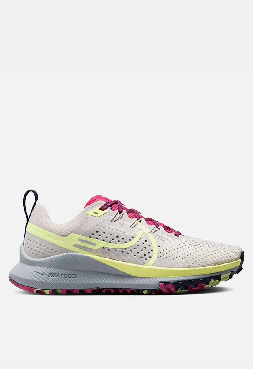 Nike - Pegasus Trail 4