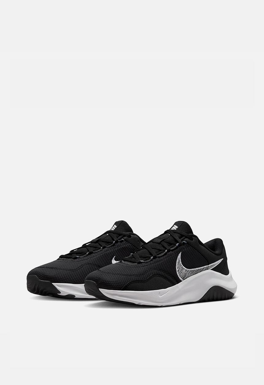 Nike - Legend Essential 3 Next Nature