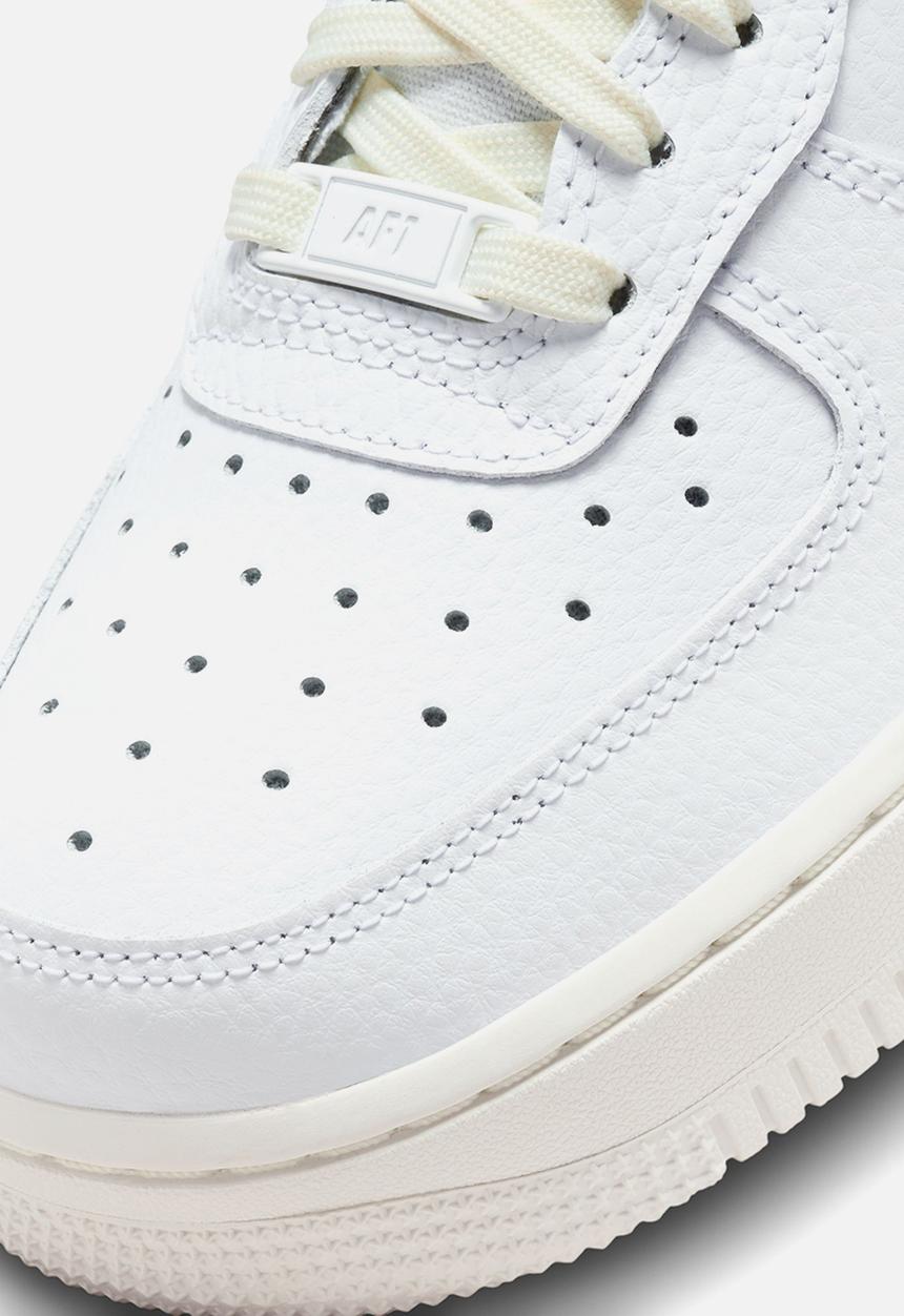 Nike - Air Force 1 '07