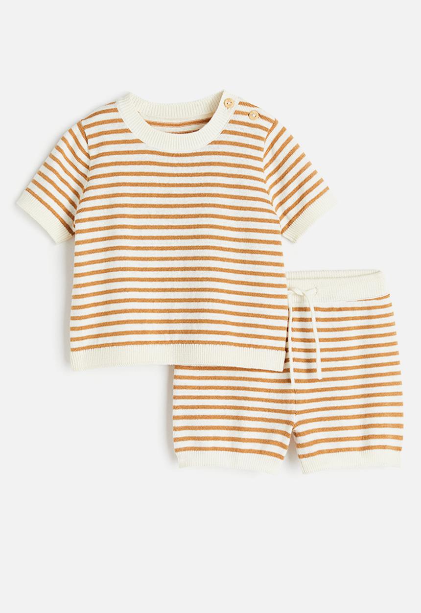 H&M - 2-piece knitted set - light brown/striped